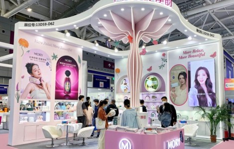 摩韻亮相國際禮品展，張予曦推薦蒸汽護(hù)眼儀，助力摩韻領(lǐng)跑全新賽道